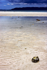 Image showing rock in indian ocean madagascar