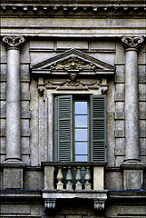 Image showing  column and glass in verona