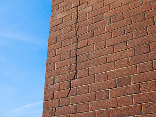 Image showing Cracked wall