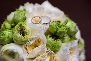 Image showing Bouquet of white roses