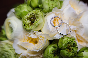 Image showing Bouquet of white roses