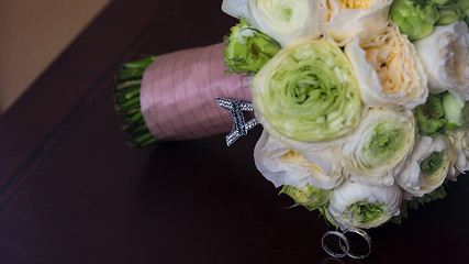 Image showing Bouquet of white roses