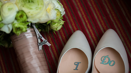 Image showing wedding shoes and bouquet 