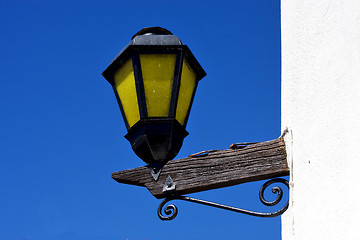 Image showing street lamp and a wall in colonia del sacramento