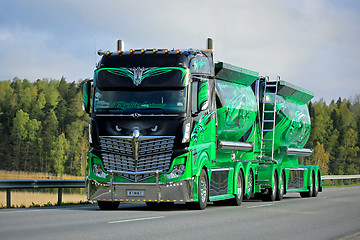 Image showing Show Truck Highway Hero on the Road