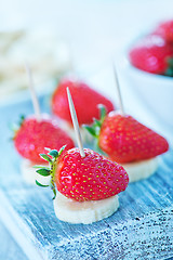 Image showing strawberry with banana