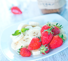 Image showing strawberry with banana