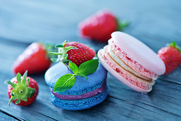 Image showing strawberry macaroons