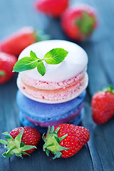 Image showing strawberry macaroons