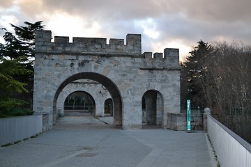 Image showing Pamplona\'s walls