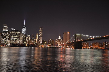 Image showing Brooklyn bridge at night