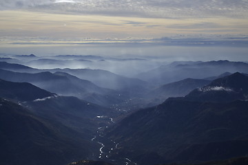 Image showing Afternoon on top of the Moro Rock