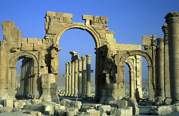 Image showing SYRIA PALMYRA ROMAN RUINS