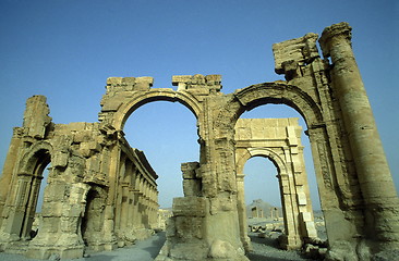 Image showing SYRIA PALMYRA ROMAN RUINS