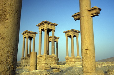 Image showing SYRIA PALMYRA ROMAN RUINS