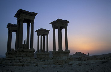 Image showing SYRIA PALMYRA ROMAN RUINS