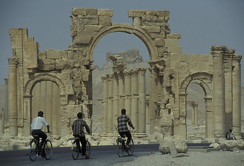 Image showing SYRIA PALMYRA ROMAN RUINS