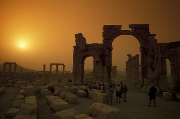 Image showing SYRIA PALMYRA ROMAN RUINS