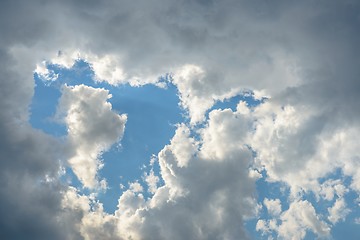 Image showing Beautiful sky with fluffy clouds