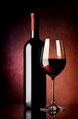 Image showing Red wine on vinous background