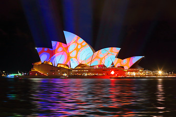 Image showing Sydney Opera House in colourful circles design