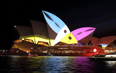 Image showing Sydney Opera House during Vivid Sydney with Toucans