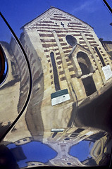 Image showing santo stefano church in verona in a reflex of a car