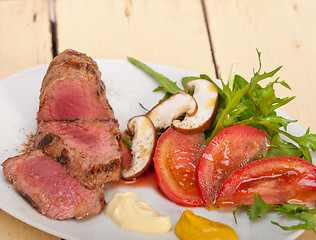 Image showing beef filet mignon grilled with vegetables