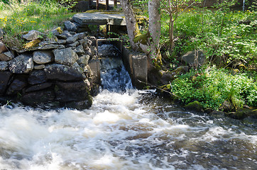 Image showing water begins to be foam