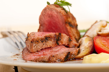 Image showing beef filet mignon grilled with vegetables