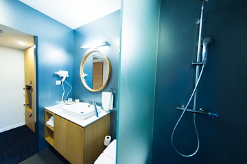 Image showing hotel room bathroom