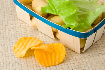 Image showing Snack from crackling potato chips