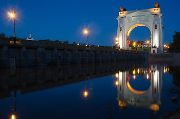 Image showing Evening view, with reflection on water arch, to first lock of Volga-Don Canal named after VI Lenina, Volgograd