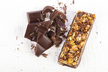 Image showing cereal bar with chocolate