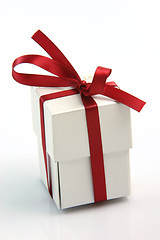 Image showing gift box and ribbon