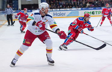 Image showing O. Vaanaanen (4) in action