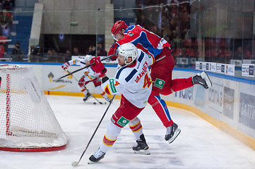 Image showing O. Vaanaanen (4) in action