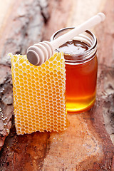 Image showing honey with honey comb