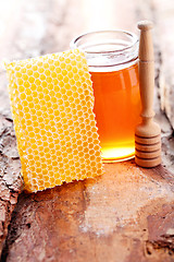 Image showing honey with honey comb