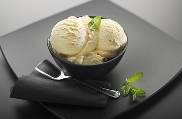 Image showing Vanilla ice cream