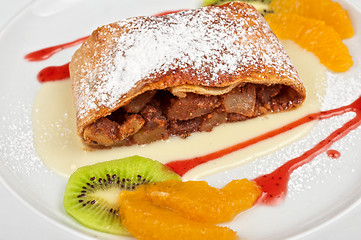 Image showing Apple strudel