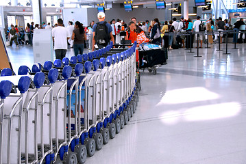 Image showing Airport crowd