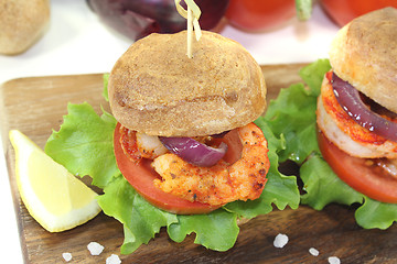 Image showing colorful healthy delicious prawn burgers