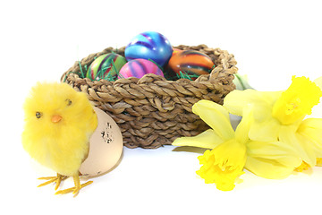 Image showing Easter Basket with chick and daffodils