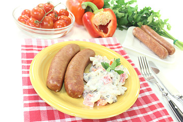 Image showing pasta salad with bell pepper, tomatoes and Mettenden