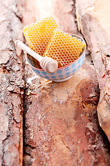 Image showing honey with honey comb