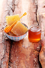 Image showing honey with honey comb