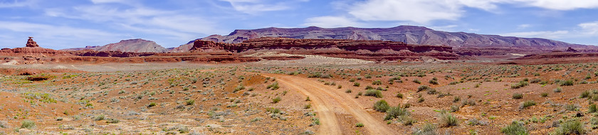 Image showing panoramic view of canyons and hat rock in utah