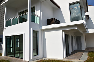 Image showing Terrace house