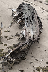 Image showing skeleton of an ancient ship after crash